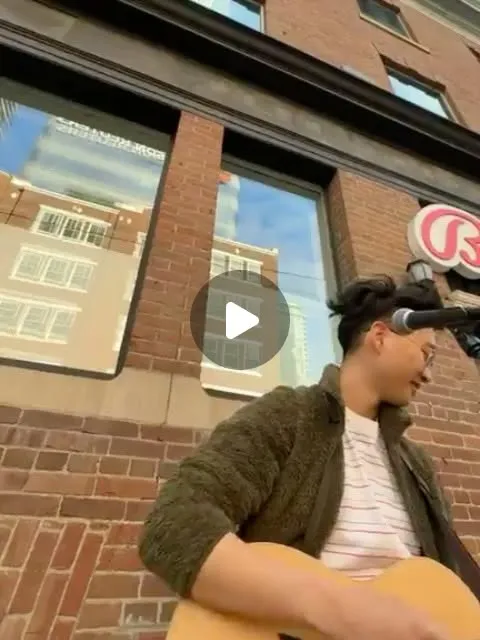 Toronto windy busk
